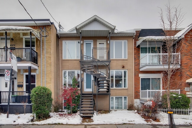 Building Photo - 6580 Rue Chabot Unit Chabot & Beaubien