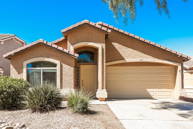 Building Photo - 614 E Jeanne Ln