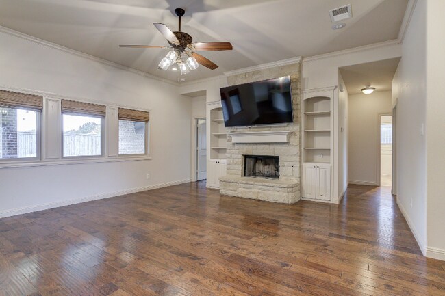 Photo - 803 Avenue S