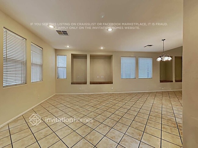 Photo - 765 Feather Ridge Dr