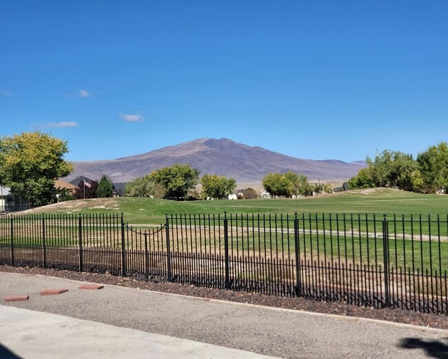 Photo - Charming 3 Bedroom 2 Bathroom Desert Lakes Home, Fernley