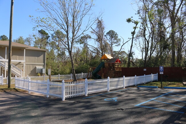Meadowbrook Apartments