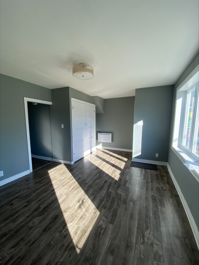 Photo - 1030 Riverside Dr