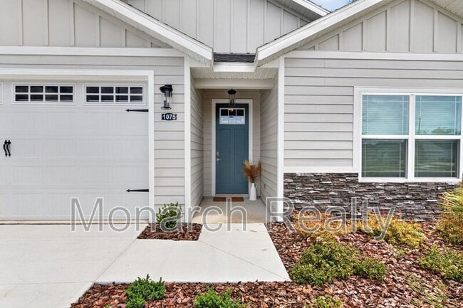 Photo - 1075 SW 66th Ter