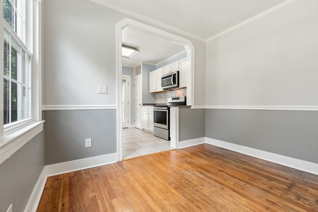 Photo - 2408 Cascadilla St