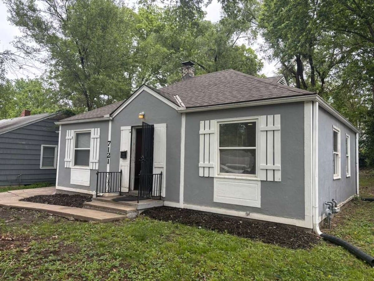 Updated 4 Bedroom, 2 Bathroom Home Near Waldo - Updated 4 Bedroom, 2 Bathroom Home Near Waldo
