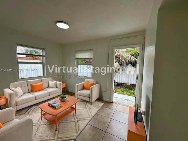 Photo - 728 SW 6th St Unit 2