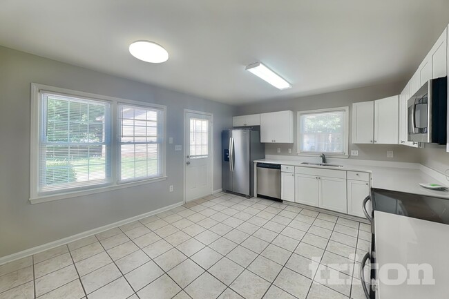 Photo - 7400 Palmetto Ct