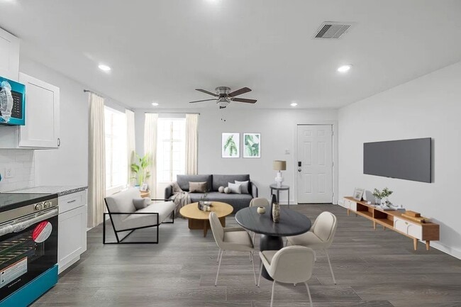 Photo - 8011 Caddo Rd