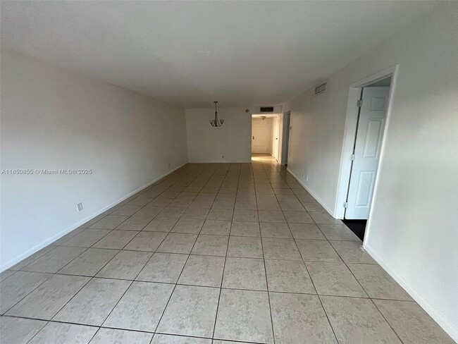 Photo - 6361 N Falls Cir Dr Unit 211