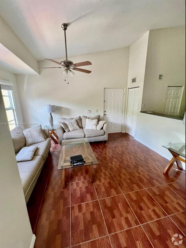 Building Photo - 4220 San Marino Blvd Unit 305 Rental