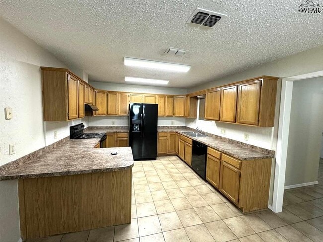 Photo - 2953 Stearns Ave