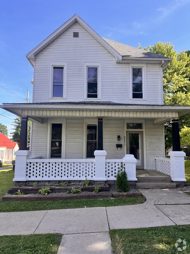 Building Photo - Beatty Rental