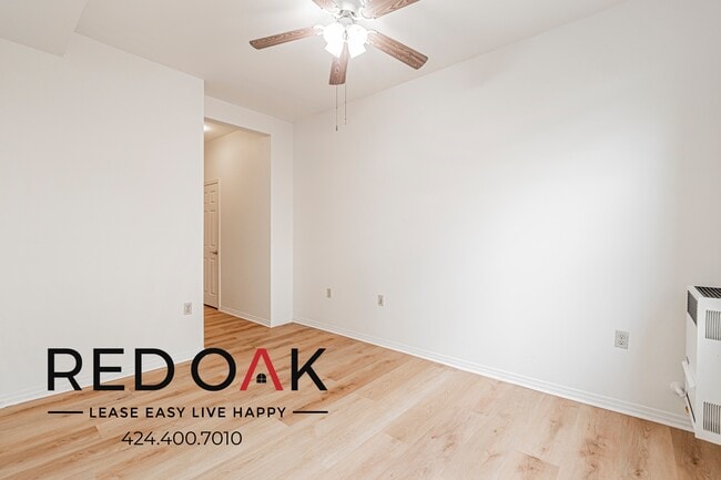 Building Photo - 1509 Wilcox Ave Unit 105