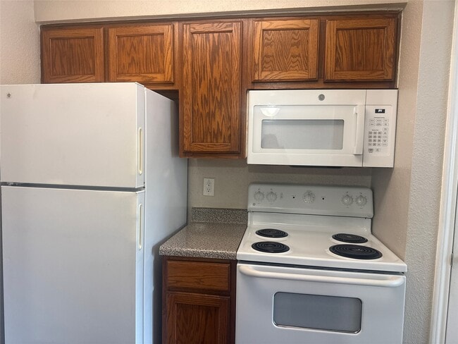 Photo - 7315 Brompton Rd Unit 315B