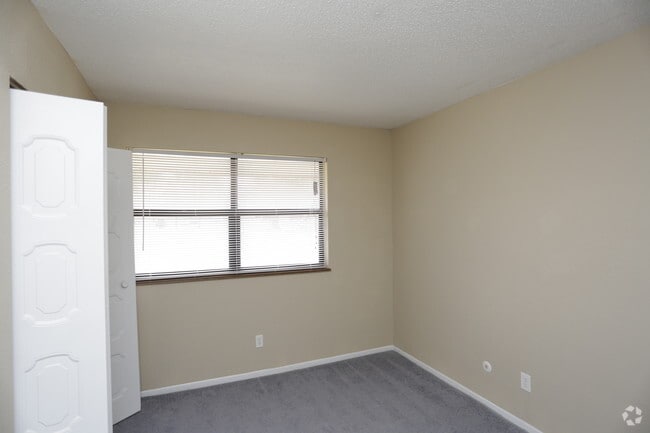 3BR, 2BA - Colonial_1125 SF