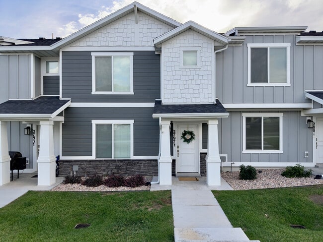 Building Photo - 2797 N Airmen Ave Rental