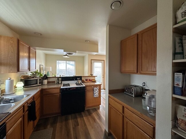 Photo - 3 Bed 1.5 Bath Duplex Unit - Barkley Village, Bellingham WA Unidad # 1813