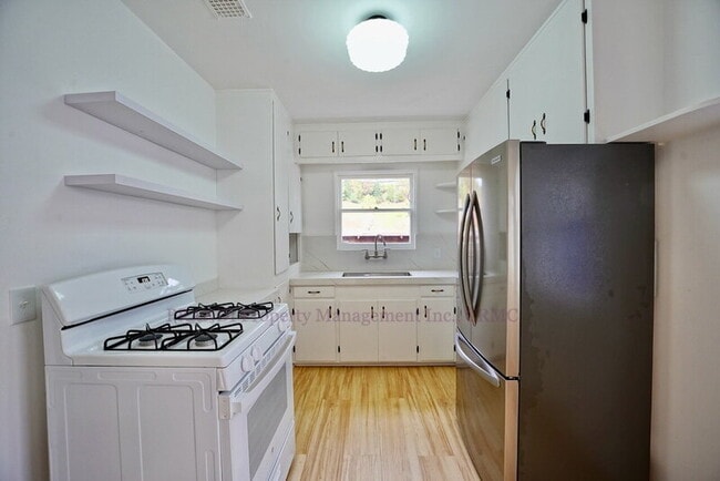 Photo - 19 Sentinel Ct