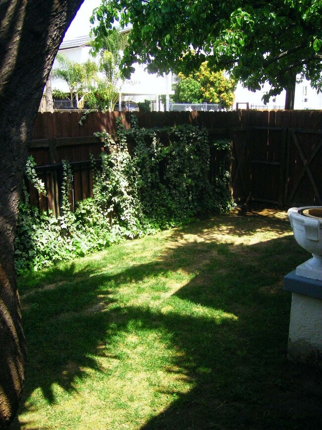 Photo - 6116 Fountain Ave