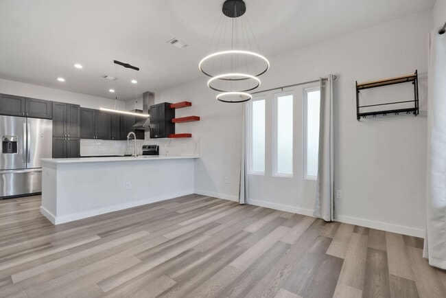 Photo - Modern Comfort Minutes from Downtown