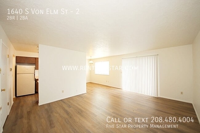 Photo - 1640 S Von Elm St Unidad 2