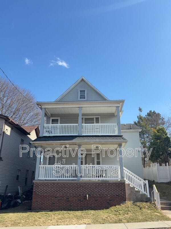 Building Photo - 1413 Prospect Ave