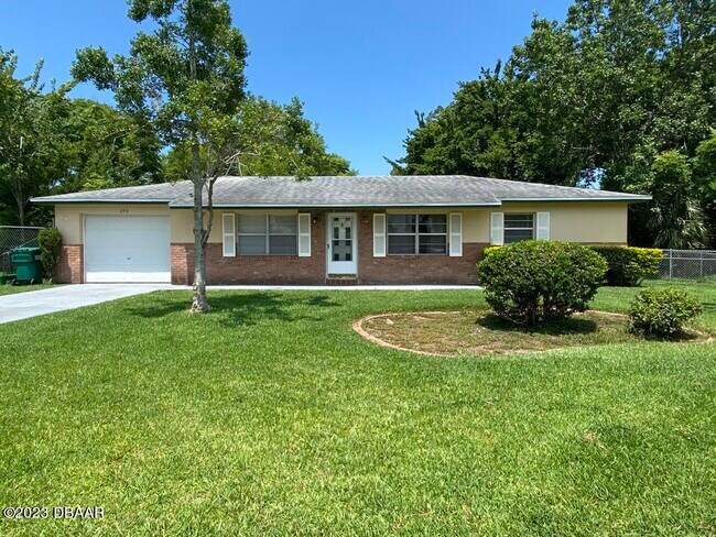 Photo - 293 Michael Ave