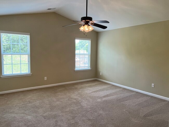 Photo - 3613 Blue Spruce Ct