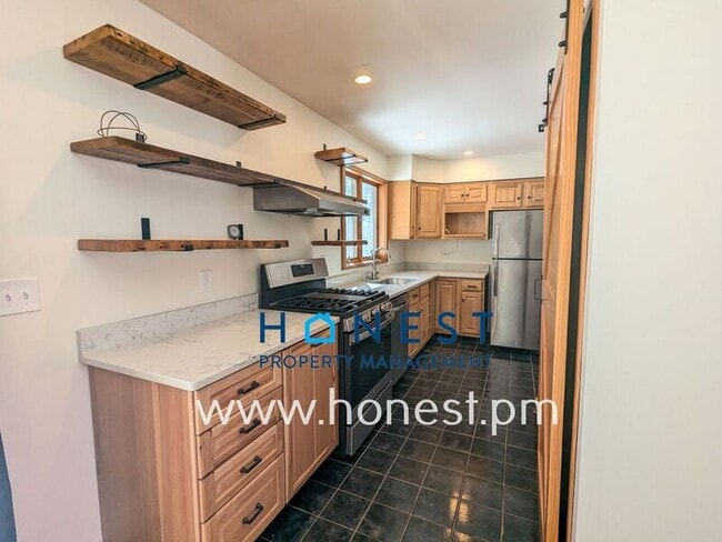 Photo - 5 Manchester Ln