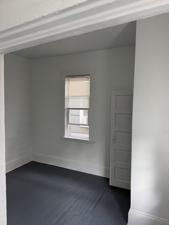 Photo - 1897 E 120th St Unidad 2