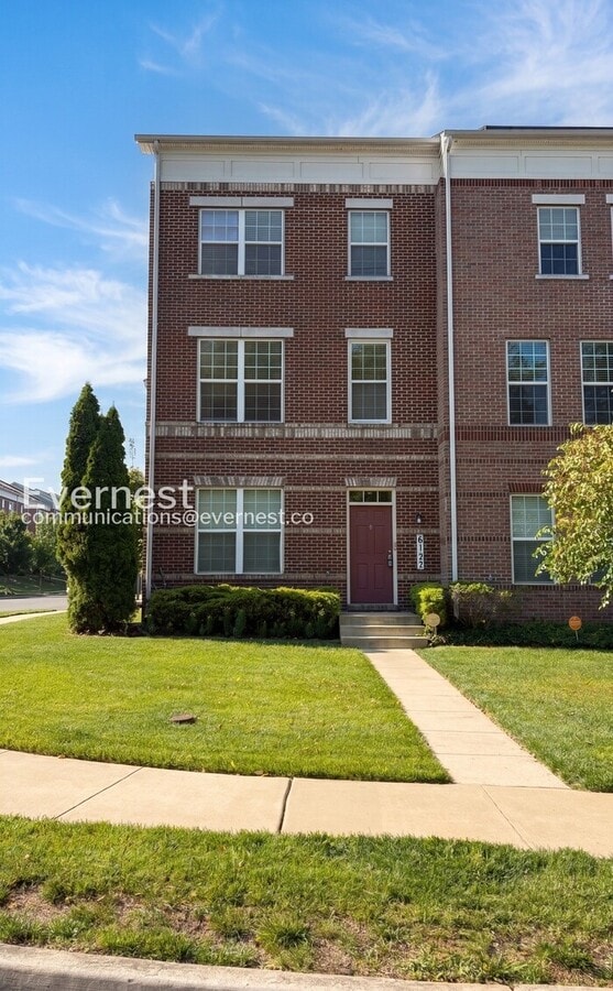 Photo - 6137 Hanlon St
