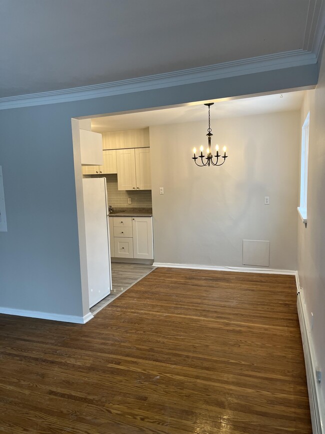 Photo - 230 Victoria St N Unit 4