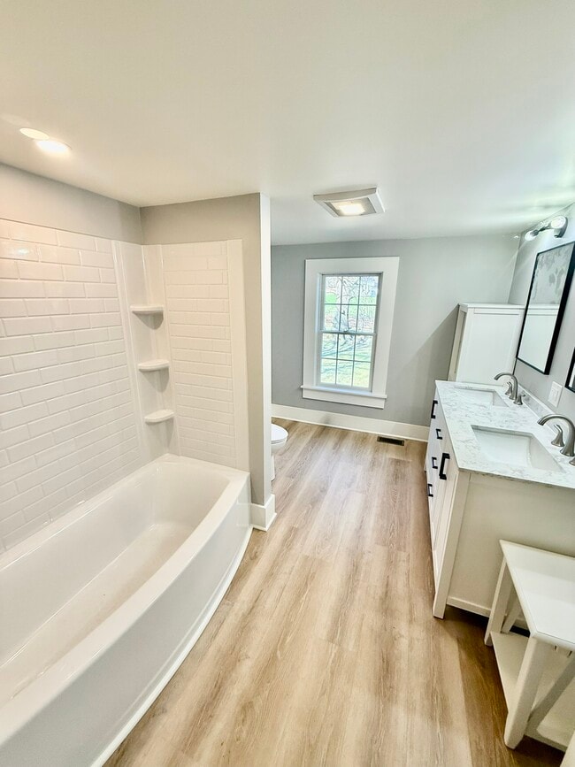 Photo - 1213 Glenwood Heights Rd