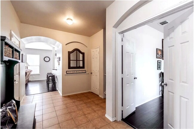 Photo - 3006 Pinecrest Dr