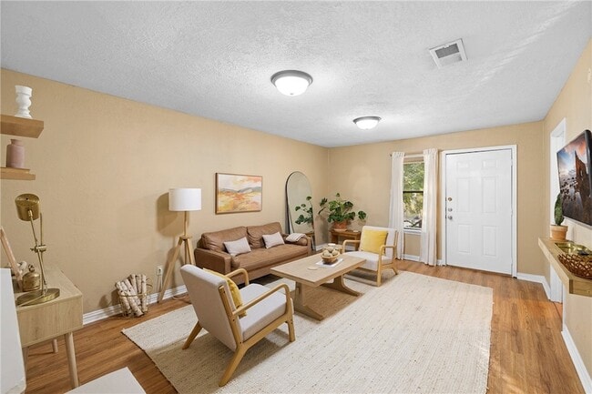 Photo - 805 San Pedro Dr