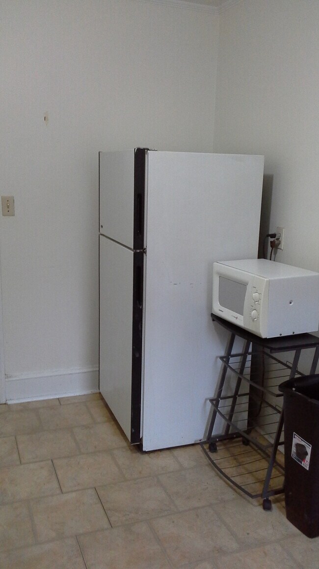 Kitchen - 127-129 Eddy Street