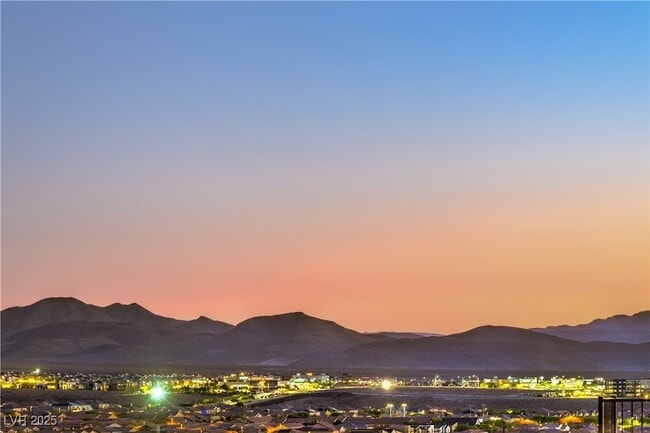 Photo - 2170 Peyten Park St