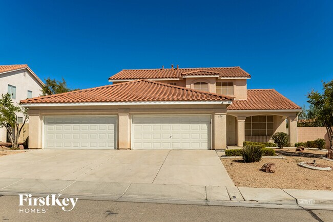 Photo - 820 Crescent Moon Dr House