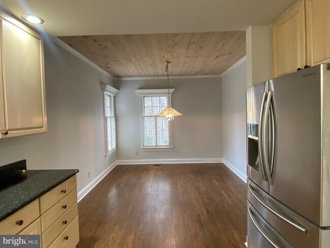 Photo - 4115 Corbin Hall Ln