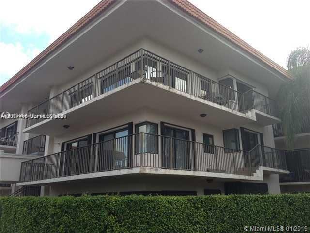 Building Photo - 4730 SW 62nd Way Unit 202