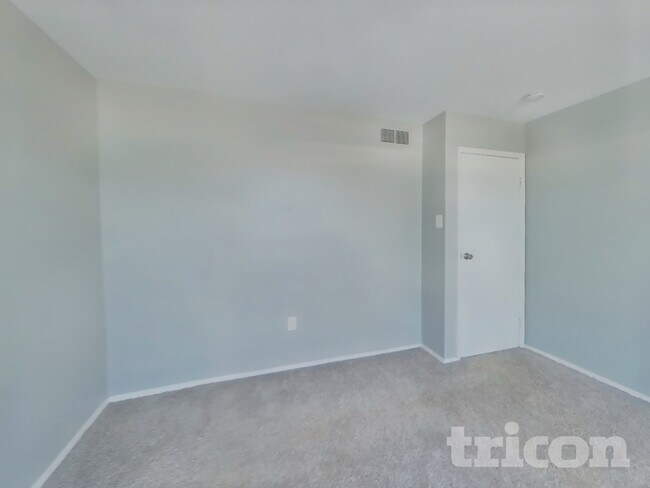 Photo - 12345 Bonfire Dr