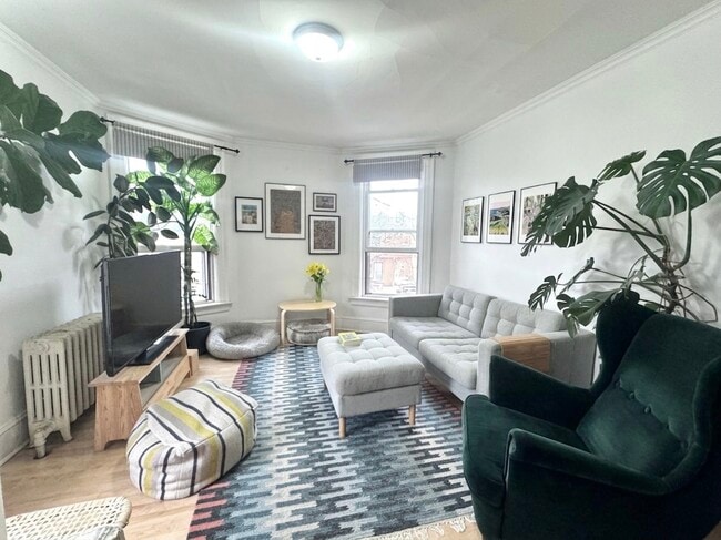 Building Photo - 2 Chicora Ave Unit 3rd Fl