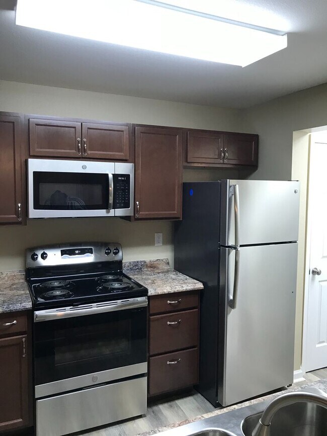 209 Iris Cir