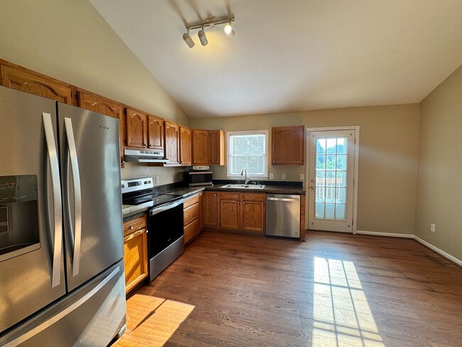 Photo - 155 Lorraine Dr