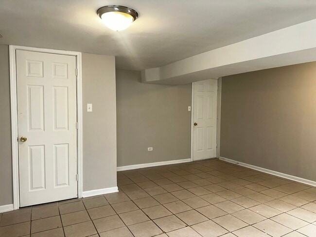 Photo - 7719 S Essex Ave Unit B