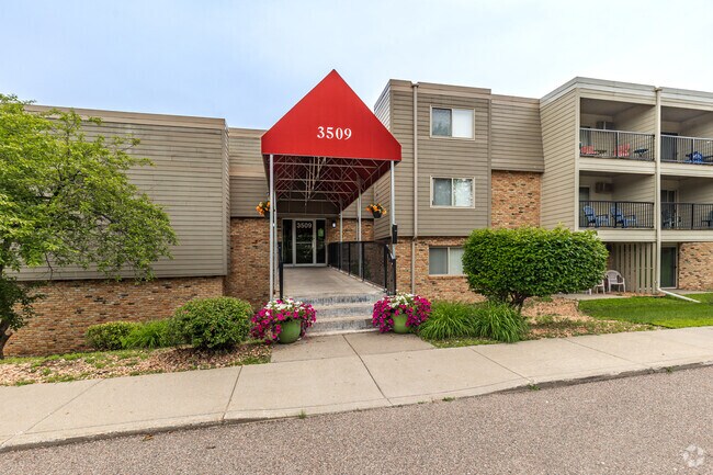 Entrance - 3509 Building