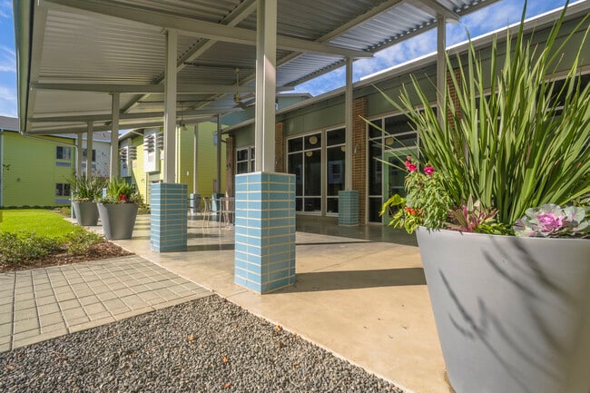 Photo - Perry Street Apartments