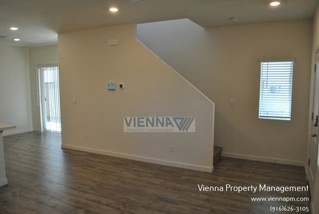 Photo - 3057 Pruett Dr