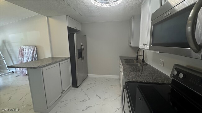 Building Photo - 5222 Treetops Dr Rental